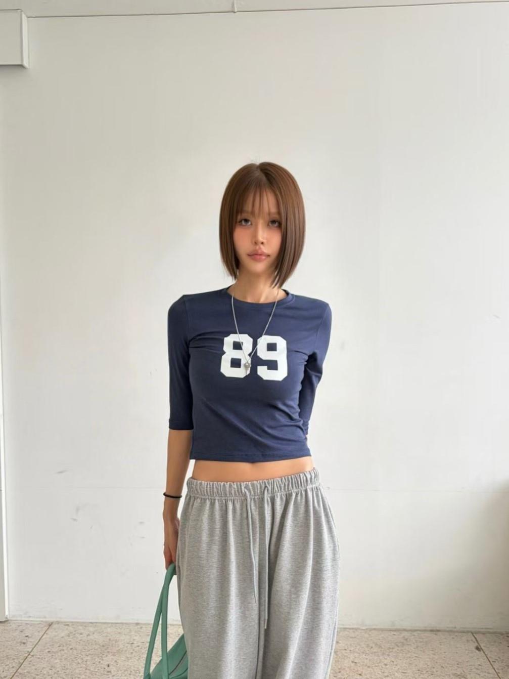 數字89五分袖上衣